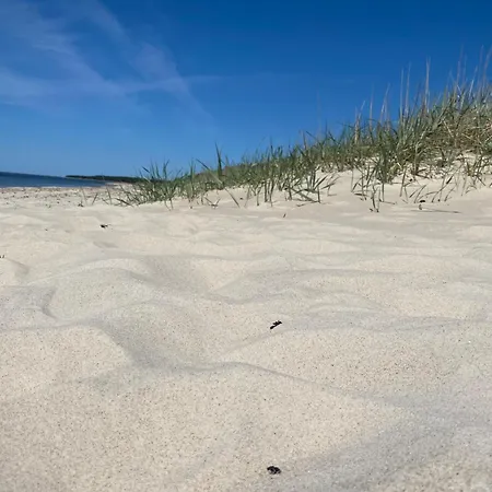 וילה Elle Lindstroem Paslepa