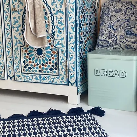 Elle Lindstroem וילה Paslepa