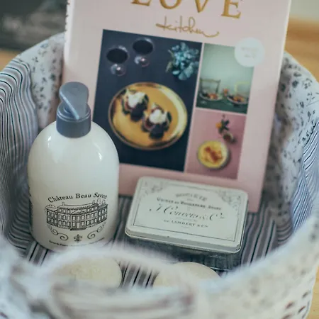 Elle Lindstroem ヴィラ